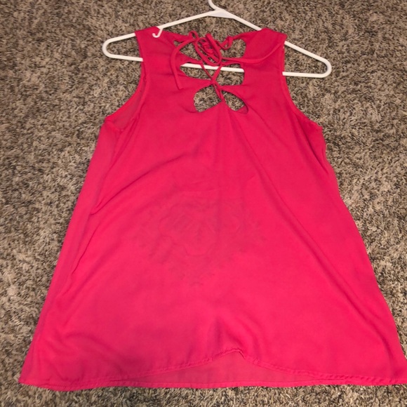 Studio Y Tank - Picture 2 of 5